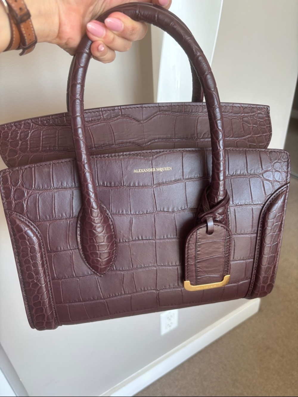 Alexander McQueen Heroine top handle bag in burgundy croc-embossed leather